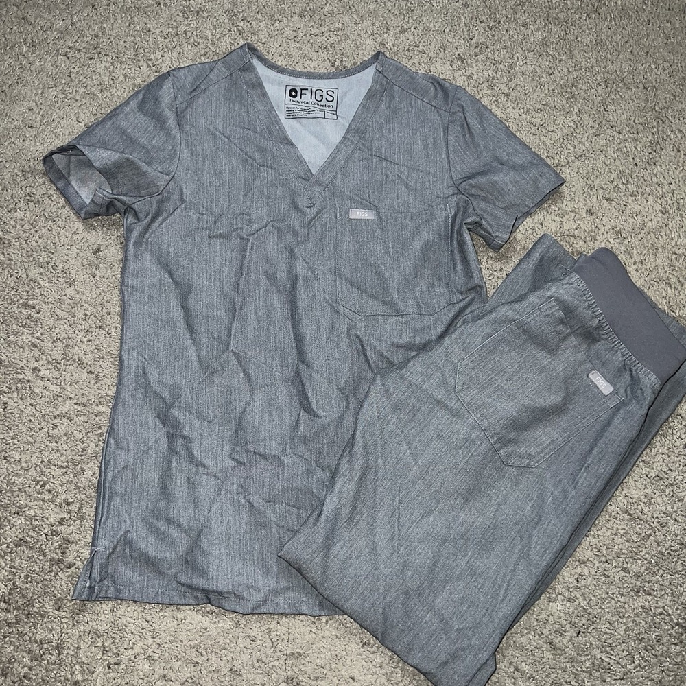 FIGS Scrubs SET Kade Cargo Pants Catarina Top Gray Women's Size XXS